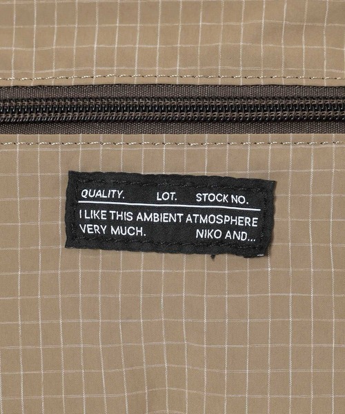 niko and...(ニコアンド)の「チェックミニボディバッグ(ボディバッグ/ウエストポーチ・メンズ・ベージュ/ブラック/ブルー・FREE)」の20枚目の写真