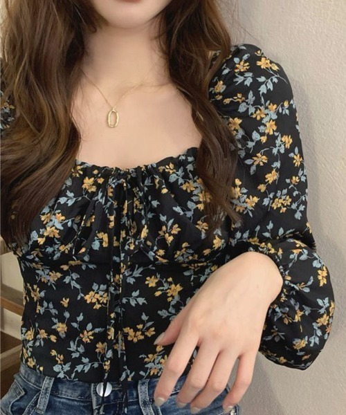 Flugge（フラッジー）の「スクエアネック花柄ブラウス（シャツ/ブラウス・レディース・ホワイト/ブラック・LARGE/MEDIUM）」の7枚目の写真