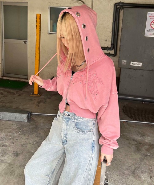 SPIRALGIRL（スパイラルガール）の「アイレットクラッシュロゴショートパーカー（パーカー・レディース・ピンク/ブラック/グレー・FREE）」の13枚目の写真