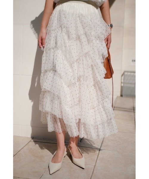 BeBeoD（べベッド）の「ドットチュールフリルティアードスカート（スカート・レディース・アイボリー・フリー）」の5枚目の写真