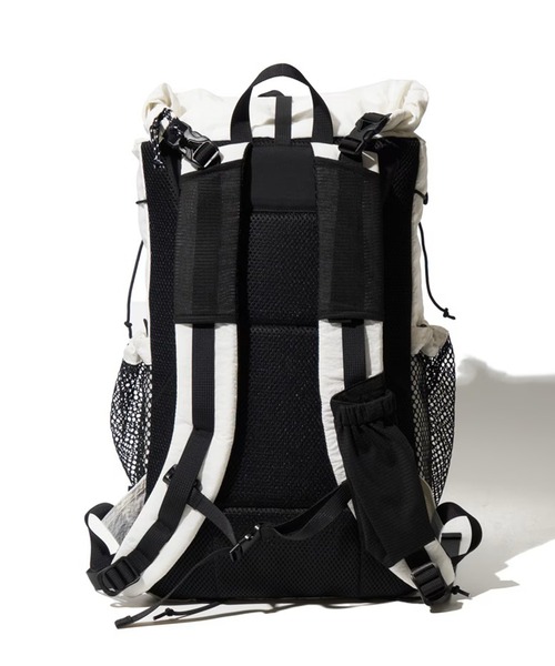 COBMASTER(コブマスター)の「【COBMASTER】COB-CSR LANDSCAPE ROLLTOP PACK(バックパック/リュック・メンズ・ホワイト/ブラック/グレー・FREE)」の5枚目の写真