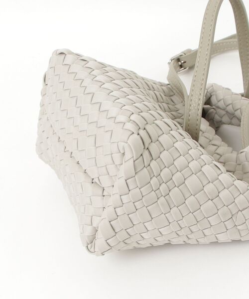 ONE DAY KMC (ワンデイケーエムシー)の「HERB/Intrecciato 2way small Tote Bag with Pouch/ポーチ付き2ウェイスモールトートバッグ(トートバッグ・レディース・グレー/ブラウン/ブラック/アイボリー・FREE)」の6枚目の写真