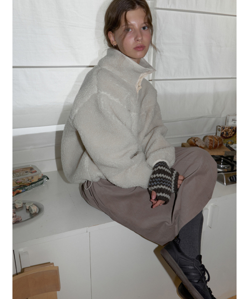 THEMITTEN（ザ・ミトン）の「Lobed fleece pullover (cream)（その他アウター・レディース・その他・FREE）」の7枚目の写真