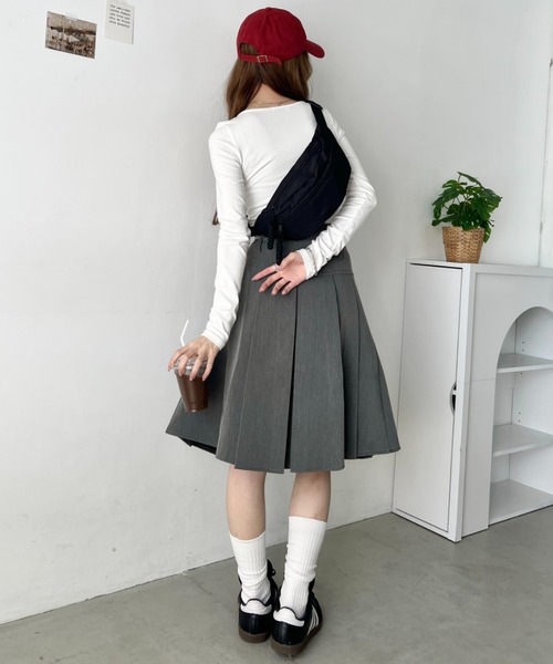 wears(ウェアーズ)の「軽量 ナイロンボディバッグ ウエストバッグ(ボディバッグ/ウエストポーチ・レディース・アイボリー/ピンク/オレンジ/ブラック・FREE)」の22枚目の写真