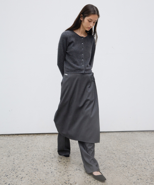 LEVAR（レバー）の「Whenever Layered Skirt - Charcoal（スカート・レディース・その他・F）」の2枚目の写真