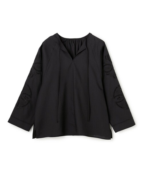 UNFILO(アンフィーロ)の「エンブロイダリー ブラウス(シャツ/ブラウス・レディース・ホワイト系/ブラック系・SMALL/MEDIUM)」の8枚目の写真