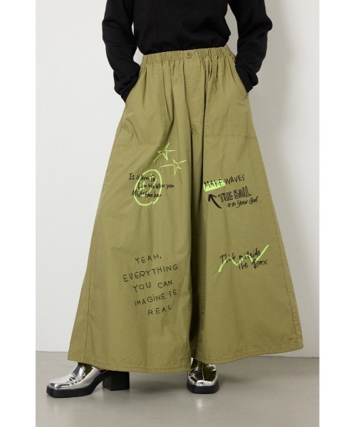 RODEO CROWNS WIDE BOWL(ロデオクラウンズワイドボウル)の「ラクガキパラシュートパンツ(その他パンツ・レディース・アイボリー/ブラック/カーキ・FREE)」の16枚目の写真