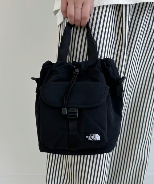 THE NORTH FACE(ザノースフェイス)の「◇THE NORTH FACE◇ WHITE LABEL 正規品/ブリーズ バケット バッグ BREEZE BUCKET BAG(ショルダーバッグ・レディース・ピンク/ライトグレー/ダークパープル/アイボリー/ブラック・FREE)」の3枚目の写真