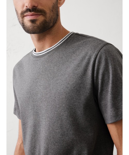 BANANA REPUBLIC FACTORY STORE(バナナリパブリック ファクトリーストア)の「BANANA REPUBLIC FACTORY STORE Luxe Touch クルーネックTシャツ(Tシャツ/カットソー・メンズ・ネイビー/グレー・M/XL/L/S)」の3枚目の写真