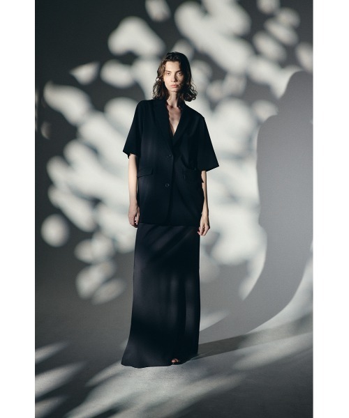 RIM.ARK（リムアーク）の「【PRE ORDER】Hidden H/S jacket ヒドゥン ハーフスリーブ ジャケット（テーラードジャケット・レディース・ブラック/グレイッシュベージュ・36/38）」の17枚目の写真