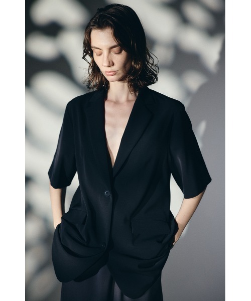 RIM.ARK（リムアーク）の「【PRE ORDER】Hidden H/S jacket ヒドゥン ハーフスリーブ ジャケット（テーラードジャケット・レディース・ブラック/グレイッシュベージュ・36/38）」の18枚目の写真