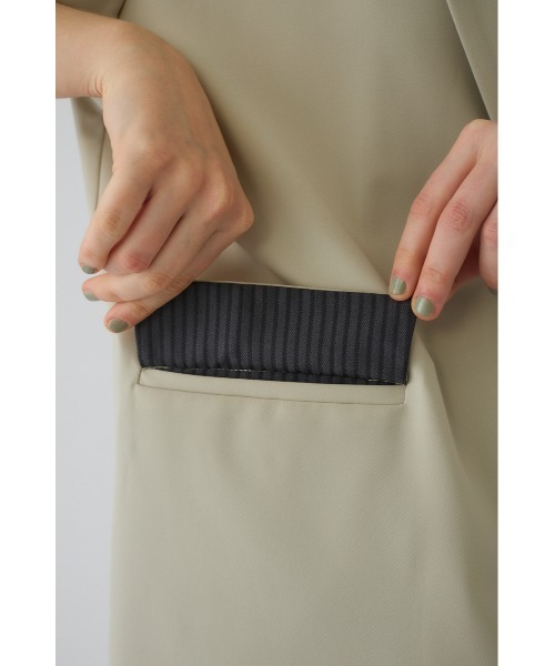 RIM.ARK（リムアーク）の「【PRE ORDER】Hidden H/S jacket ヒドゥン ハーフスリーブ ジャケット（テーラードジャケット・レディース・ブラック/グレイッシュベージュ・36/38）」の14枚目の写真