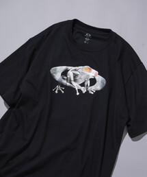 OAKLEY（オークリー）の「OAKLEY/オークリー 限定展開 ENHANCE QDC SS TEE FROG 5.0（Tシャツ/カットソー）」