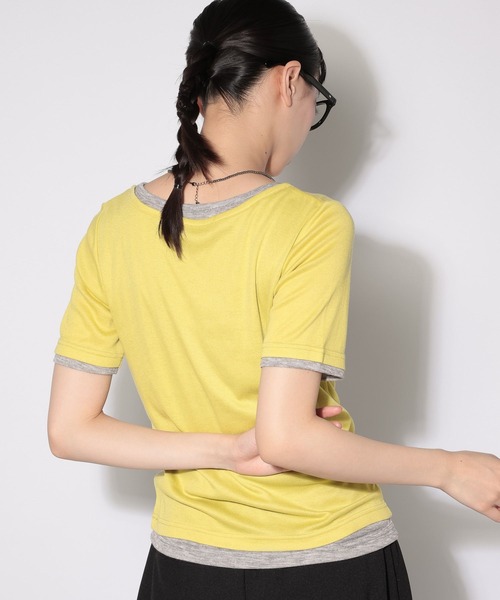 PAGEBOY（ページボーイ）の「【1枚でレイヤードが叶う・新色追加】フェイクレイヤードヘンリートップス/半袖Tシャツ（Tシャツ/カットソー・レディース・イエロー/ブラック/ブルー/グレー/ブラウン/ライトグレー・FREE）」の18枚目の写真