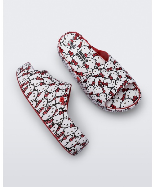 melissa（メリッサ）の「MELISSA FREE PLATFORM SLIDE + HELLO KITTY AND FRIENDS AD（サンダル・レディース・ライラック/ブラック/レッド/ベージュ・37/39/38/35-36）」の4枚目の写真