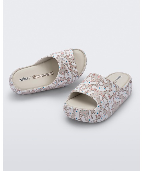 melissa（メリッサ）の「MELISSA FREE PLATFORM SLIDE + HELLO KITTY AND FRIENDS AD（サンダル・レディース・ライラック/ブラック/レッド/ベージュ・37/39/38/35-36）」の15枚目の写真