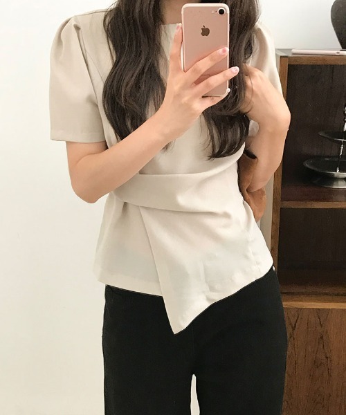 FAVORITO（ファヴォリート）の「イレギュラートップス（その他トップス・レディース・ベージュ/ブラック・F）」の16枚目の写真