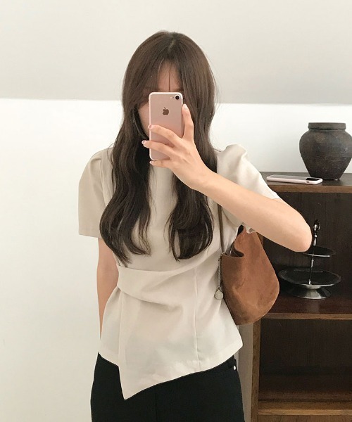 FAVORITO（ファヴォリート）の「イレギュラートップス（その他トップス・レディース・ベージュ/ブラック・F）」の18枚目の写真