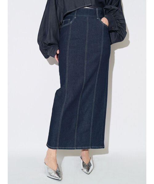 ELENDEEK（エレンディーク）の「デニムIラインスカート（スカート・レディース・ブルー/オフホワイト・02/01）」の16枚目の写真
