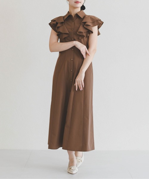 31 Sons de mode(トランテアン ソン ドゥ モード)の「2026春夏新作 ラッフルフリルシャツワンピース(シャツワンピース・レディース・ベージュ/ブラウン/ブルー・S/M)」の4枚目の写真