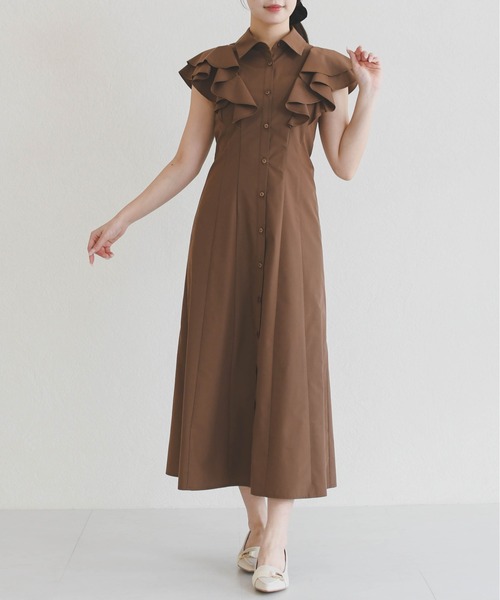 31 Sons de mode(トランテアン ソン ドゥ モード)の「2026春夏新作 ラッフルフリルシャツワンピース(シャツワンピース・レディース・ベージュ/ブラウン/ブルー・S/M)」の5枚目の写真