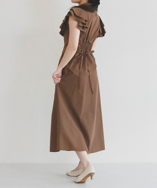 31 Sons de mode(トランテアン ソン ドゥ モード)の「2026春夏新作 ラッフルフリルシャツワンピース(シャツワンピース・レディース・ベージュ/ブラウン/ブルー・S/M)」の10枚目の写真