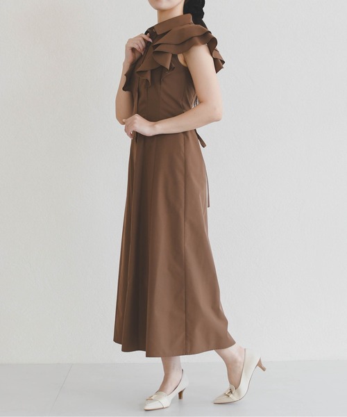 31 Sons de mode(トランテアン ソン ドゥ モード)の「2026春夏新作 ラッフルフリルシャツワンピース(シャツワンピース・レディース・ベージュ/ブラウン/ブルー・S/M)」の11枚目の写真