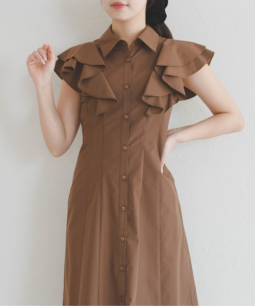 31 Sons de mode(トランテアン ソン ドゥ モード)の「2026春夏新作 ラッフルフリルシャツワンピース(シャツワンピース・レディース・ベージュ/ブラウン/ブルー・S/M)」の17枚目の写真