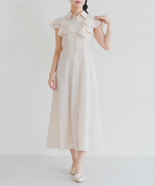 31 Sons de mode(トランテアン ソン ドゥ モード)の「2026春夏新作 ラッフルフリルシャツワンピース(シャツワンピース・レディース・ベージュ/ブラウン/ブルー・S/M)」の21枚目の写真