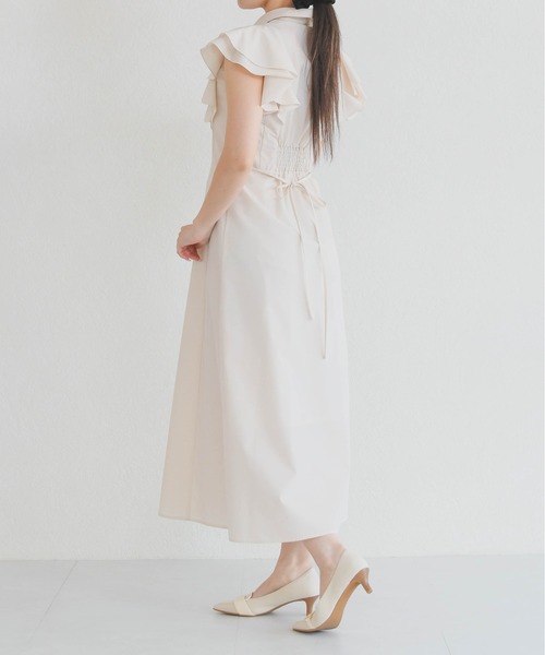 31 Sons de mode(トランテアン ソン ドゥ モード)の「2026春夏新作 ラッフルフリルシャツワンピース(シャツワンピース・レディース・ベージュ/ブラウン/ブルー・S/M)」の22枚目の写真