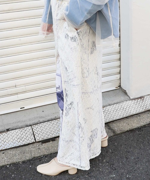 iS ScoLar(イズスカラー)の「561223:スリット入り刺繍レース重ね アンティーク柄パンツ(その他パンツ・レディース・ブラック/アイボリー・M)」の19枚目の写真