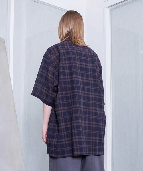 VOAAOV（ヴォアーブ）の「【VOAAOV】SHEER SHIRT Short Sleeve（シャツ/ブラウス・メンズ・ネイビー/チャコールグレー/ブラック/ブラウン・2/1）」の10枚目の写真