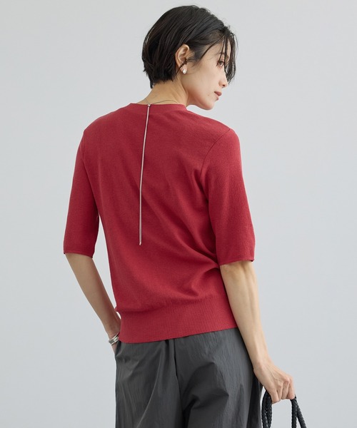 SALON adam et rope'(サロン アダム エ ロペ)の「LOTUS ハーフスリーブVネックカーディガン / アンサンブル対応(カーディガン/ボレロ・レディース・オフホワイト/ブラウン/レッド・FREE)」の6枚目の写真