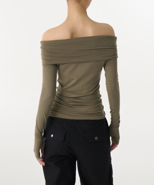 MUSINSA STANDARD WOMAN（ムシンサスタンダードウーマン）の「ウィメンズ テンセル ターンダウン オフショルダー 長袖Tシャツ [ダスティカーキ]（Tシャツ/カットソー・レディース・その他・SMALL/LARGE/MEDIUM/X-SMALL）」の5枚目の写真