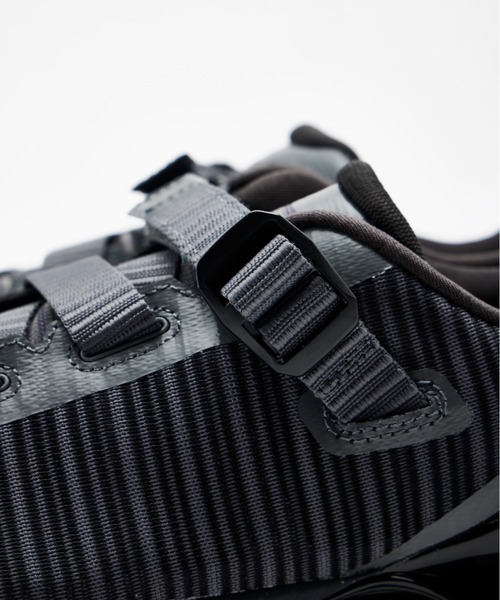 MIZUNO(ミズノ )の「WAVE PROPHECY STRAP 2 D1GA260301(スニーカー・メンズ・グレー・29.0cm/28.5cm/28.0cm/27.5cm/27.0cm/26.5cm/26.0cm/25.5cm/25.0cm/24.5cm/24.0cm/23.5cm/23.0cm)」の9枚目の写真