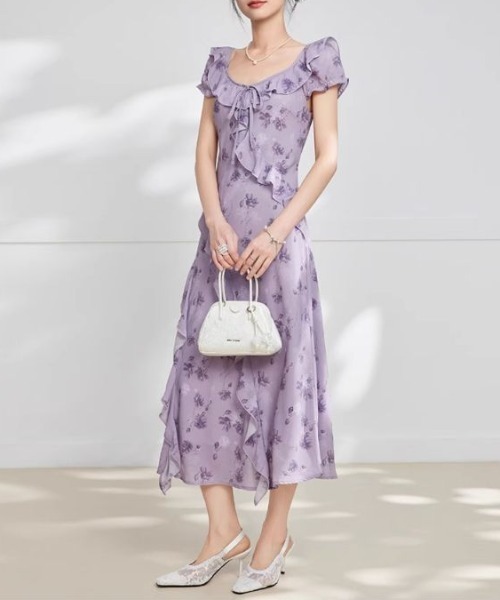 AMAJI(アマジ)の「フラワープリント フリルワンピース フレンチシック(ワンピース・レディース・パープル・X-LARGE/LARGE/MEDIUM/SMALL)」の2枚目の写真