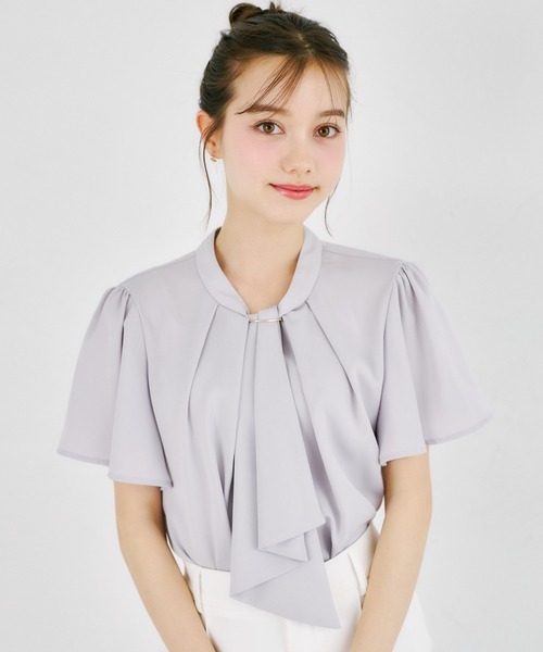 tocco closet(トッコ クローゼット)の「ゴールドバー付ボウタイブラウス(シャツ/ブラウス・レディース・オフホワイト/グレー・M)」の17枚目の写真