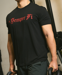 KHAKI GRADO（カーキグラド）の「K.A.G Semper Fi レギュラーフィット 半袖Tシャツ (ブラック)（Tシャツ/カットソー）」