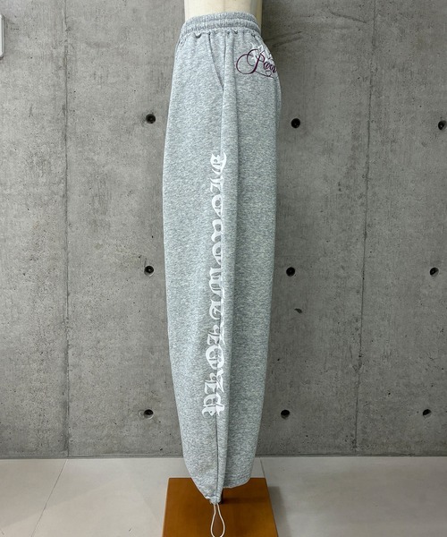 GLAMOROUS JANE(グラマラスジェーン)の「サイド&バックプリントスウェットパンツ(スウェットパンツ・レディース・ブラック/グレー・S/M/LL/L)」の12枚目の写真
