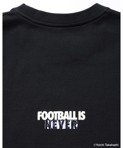 F.C.Real Bristol(エフシーレアルブリストル)の「KOJIRO HYUGA EMBLEM TEE(Tシャツ/カットソー・メンズ・ホワイト/ブラック・LARGE/X-LARGE/XX-LARGE/SMALL/MEDIUM)」の6枚目の写真