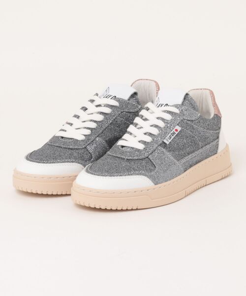 inter-chaussures(インターショシュール)の「【PLAY ONE】ベーシックレザースニーカー (E5030E)(スニーカー・レディース・シルバー/ホワイト/ブラック・36/39/38/37)」の3枚目の写真