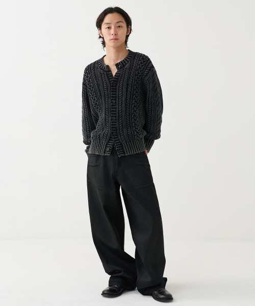 NOUN（ノウン）の「wide coated denim pants (black)（デニムパンツ・メンズ・その他・0/1/2）」の2枚目の写真