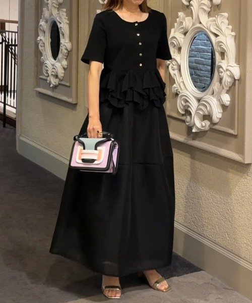 junoah(ジュノア)の「ヘムデザインペプラムトップス(シャツ/ブラウス・レディース・ダークベージュ/ホワイト/ブラック・SMALL/MEDIUM/LARGE)」の8枚目の写真