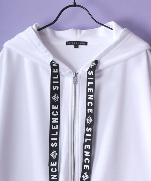 SITRY(シトリー)の「Rabbit Ears Zip Hoodie/うさ耳付きフード ダブルジップ 半袖 ジップパーカー フーディー(パーカー・レディース・ホワイト/ブラック・L/M)」の5枚目の写真