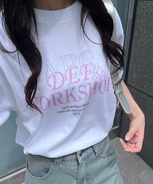 tunee(チュニー)の「レタリングプリント半袖Tシャツ(hsyd)(Tシャツ/カットソー・レディース・ホワイト・LARGE)」の2枚目の写真