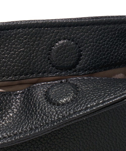 TETE HOMME（テットオム）の「【WEB限定】スプリットレザーサコッシュ / ショルダーバッグ（ショルダーバッグ・メンズ・ブラック・FREE）」の7枚目の写真