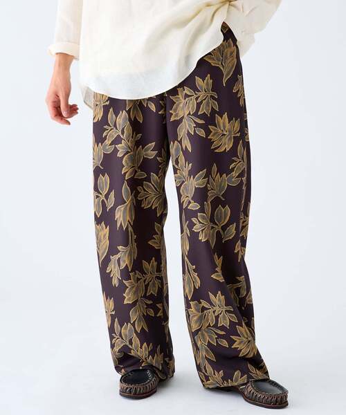 EDIFICE(エディフィス)の「WALLPAPER PRINT イージーパンツ(その他パンツ・メンズ・ブラック/ネイビー/アイボリー/サックスブルー・LARGE/MEDIUM/SMALL)」の16枚目の写真