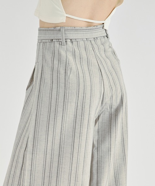 Ezick(エジック)の「Linen-feel striped pants/リネンライクストライプワイドパンツ【ベルト付き】(スラックス・レディース・グレー/ブラック・FREE)」の4枚目の写真