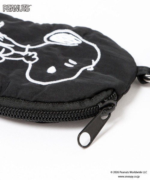 LOWRYS FARM（ローリーズファーム）の「【SNOOPY】カラビナポーチ　660742/GOODS（ポーチ・レディース・ブラック/ベージュ/ピンク・FREE）」の13枚目の写真