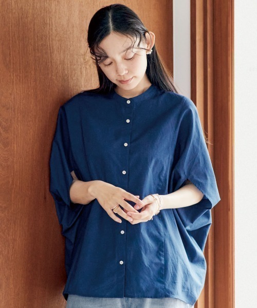 and myera(アンド マイラ)の「and myera コクーンシャツ(シャツ/ブラウス・レディース・ネイビー/オレンジ/アイボリー・M/L)」の2枚目の写真